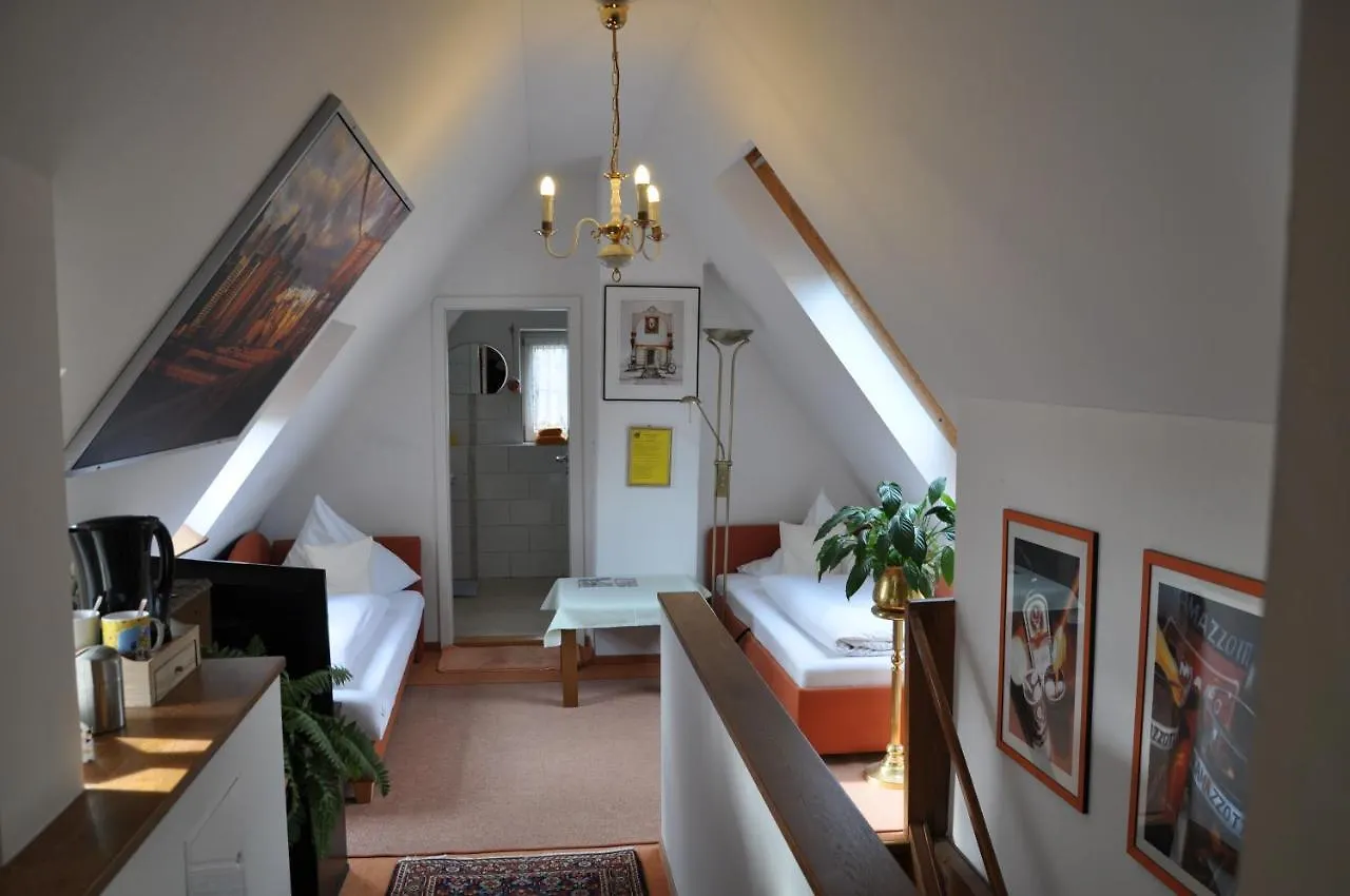 Pension Haus Gertrud Donauwörth 2*,